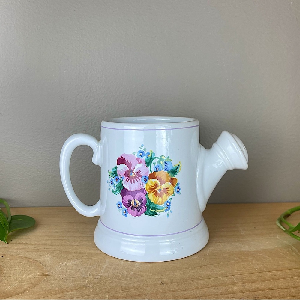 VINTAGE TEAPOT MUG